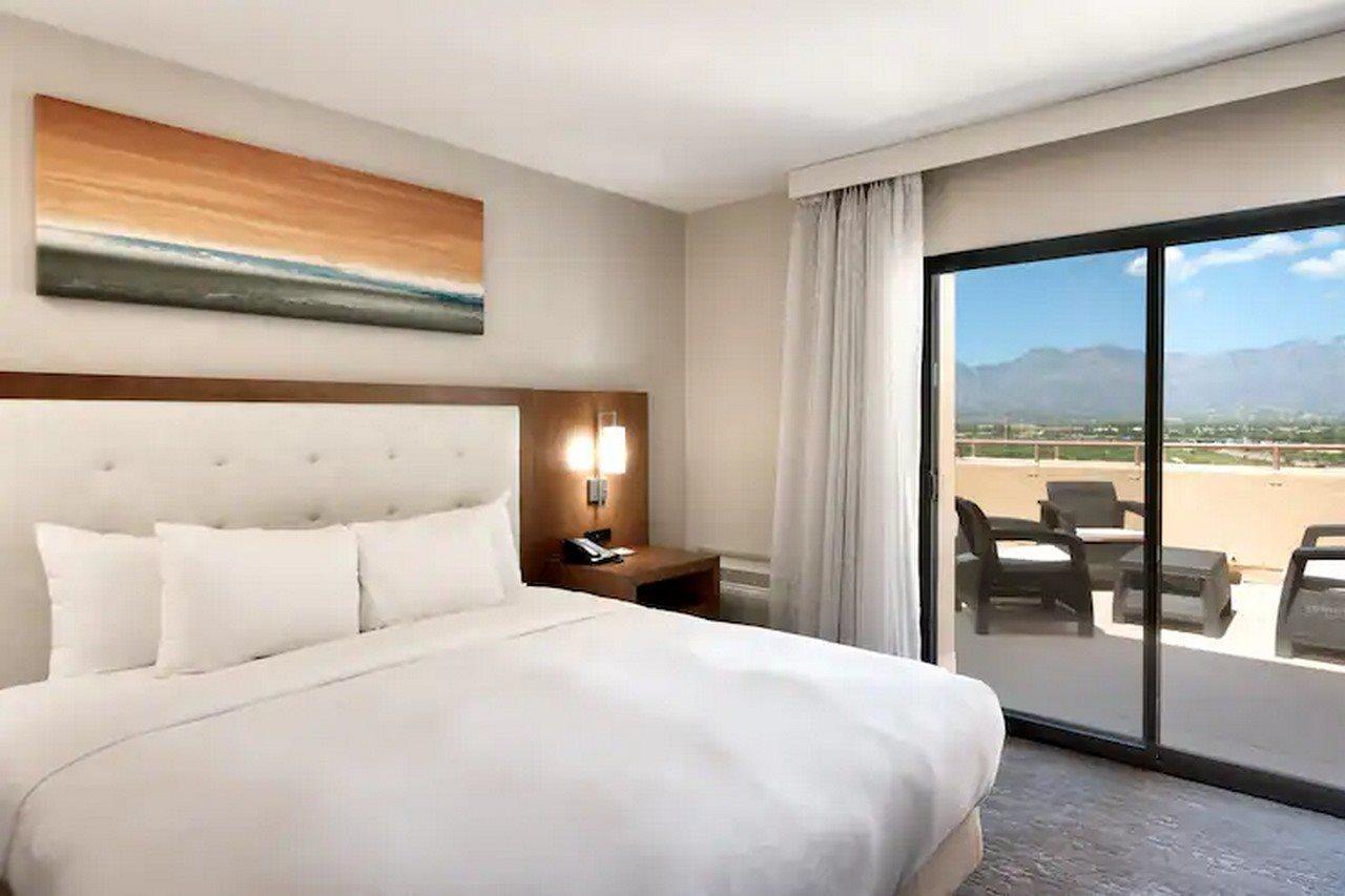 Hilton Tucson East Hotel Kültér fotó