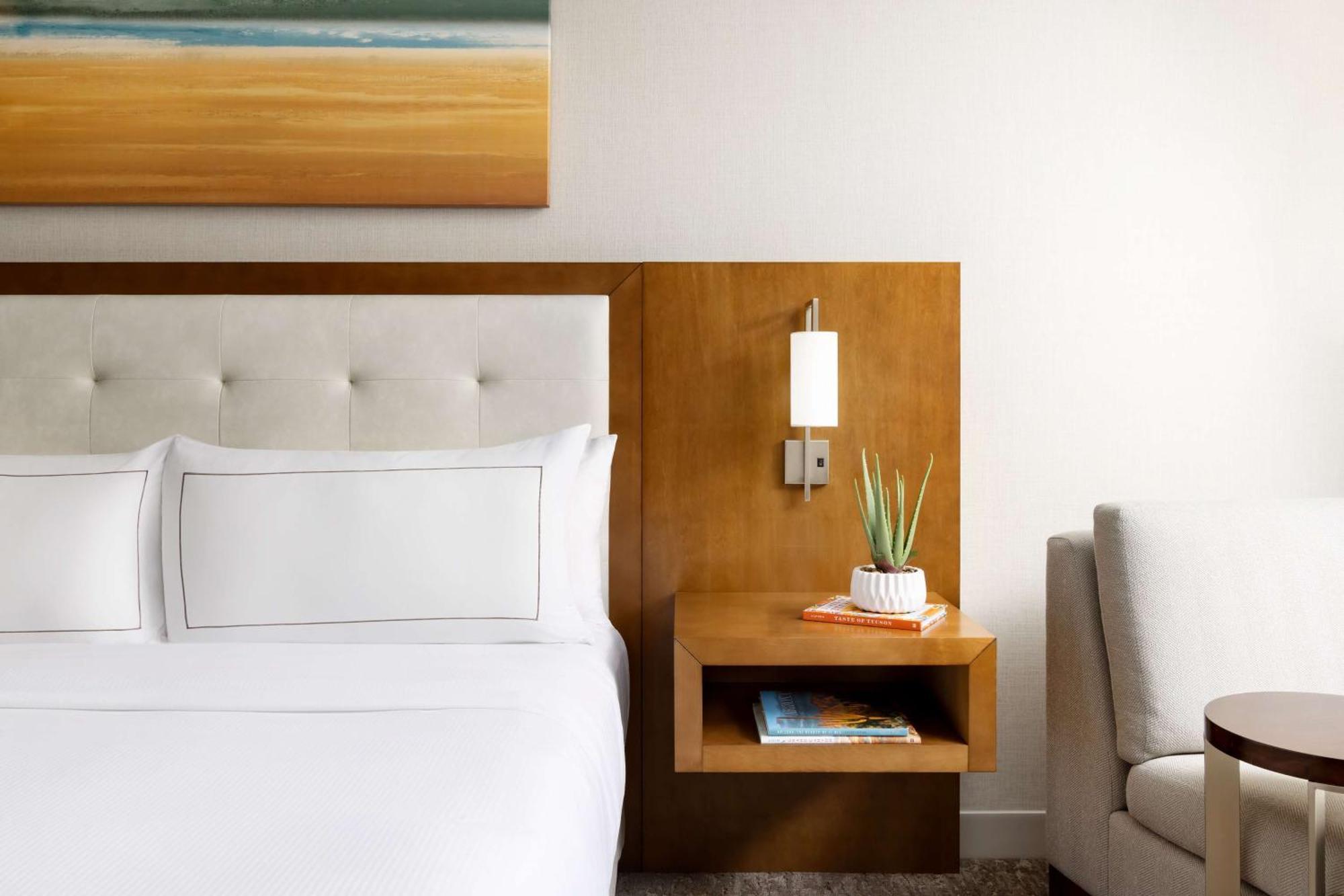Hilton Tucson East Hotel Kültér fotó