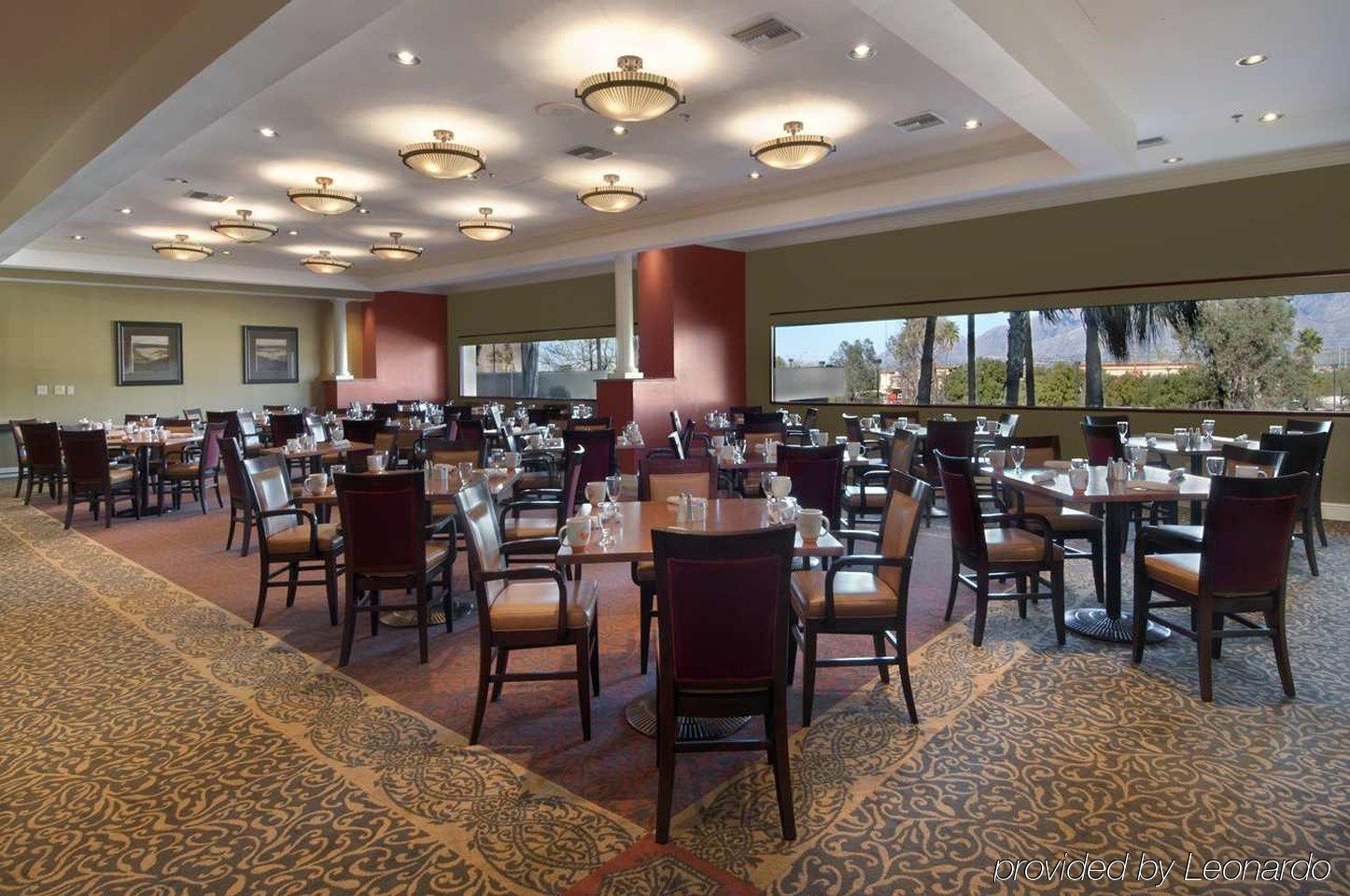 Hilton Tucson East Hotel Étterem fotó